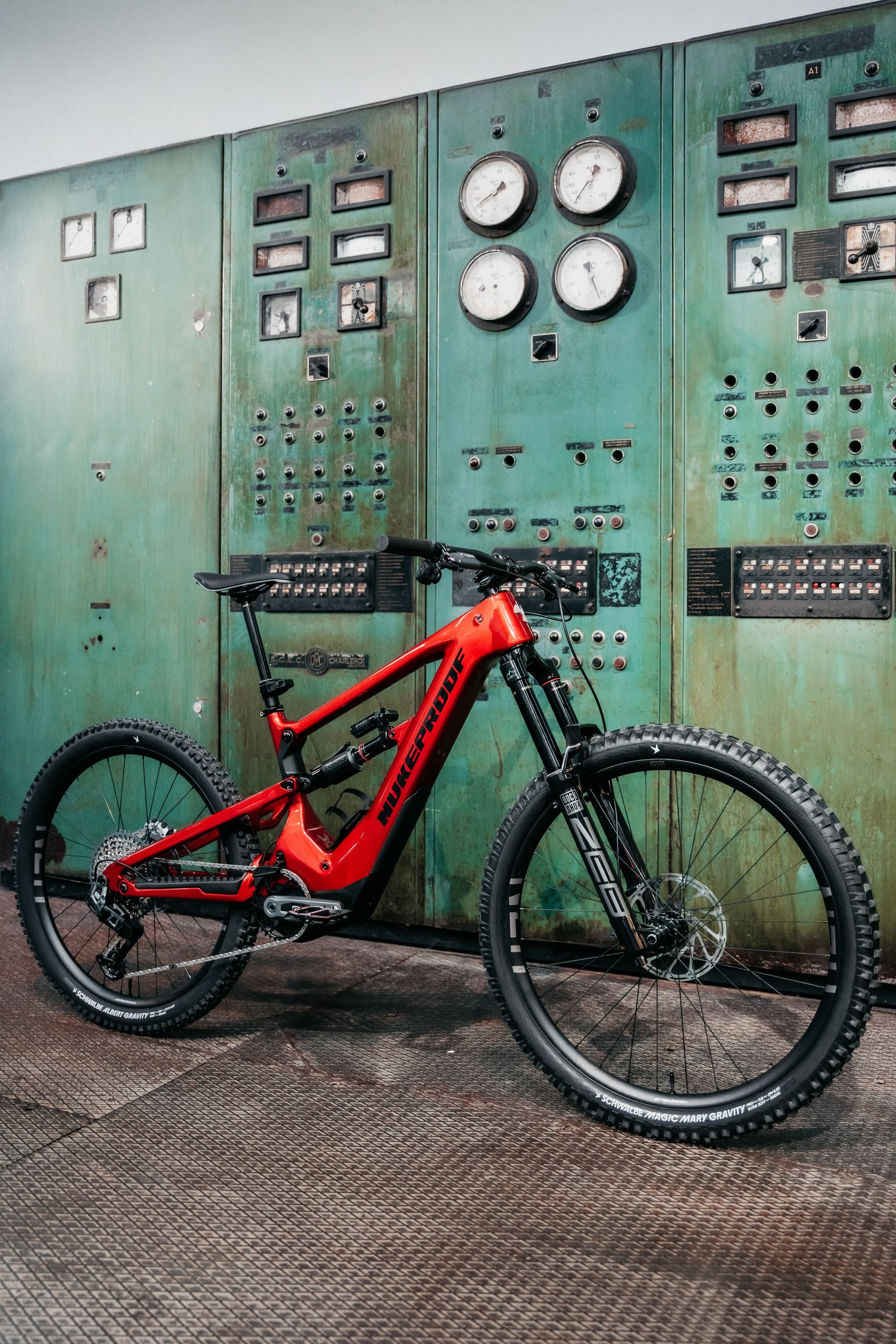 Ratas NUKEPROOF Megawatt 297 Pro T-GX (XL)