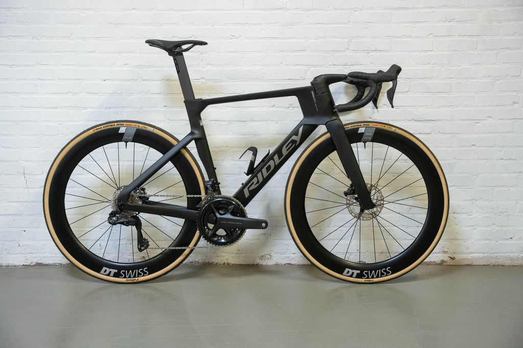 Ratas Ridley Noah Fast 3.0 Ultegra DI2 2x12 (S), must/empress hall metallik