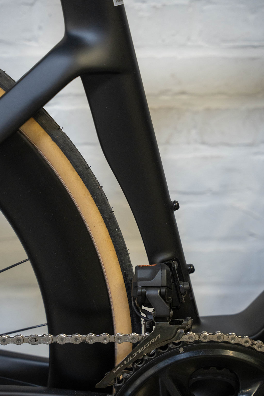 Ratas Ridley Noah Fast 3.0 Ultegra DI2 2x12 (S), must/empress hall metallik