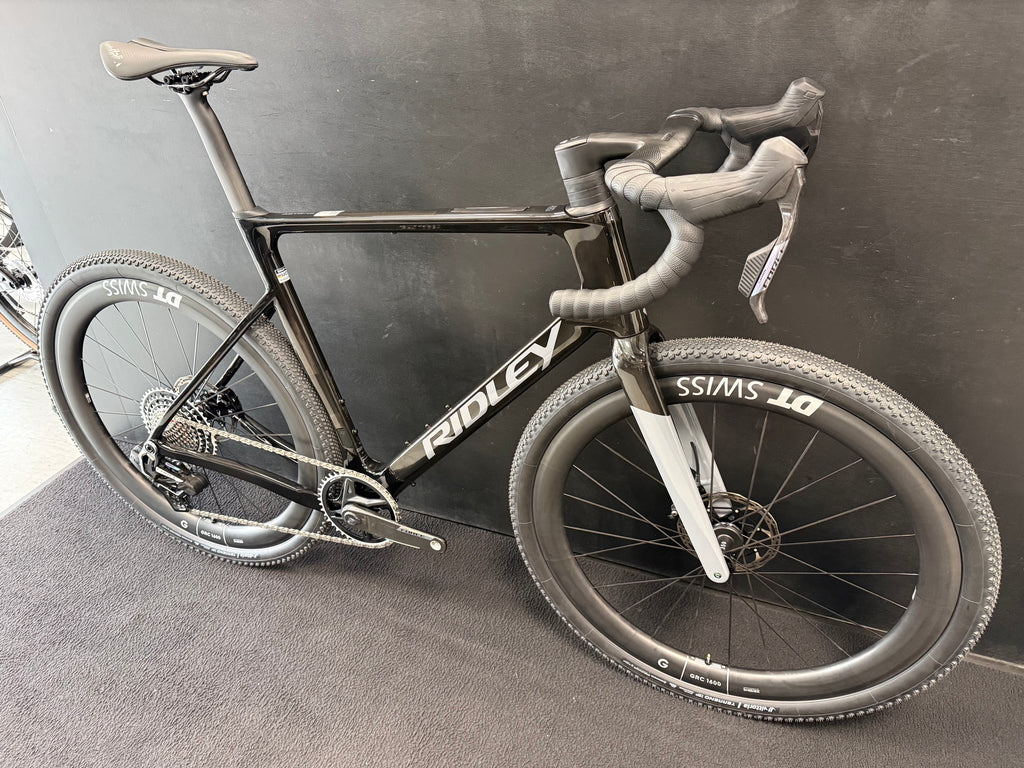 Ratas Ridley ASTR RS Force XPLR (L), must/hall