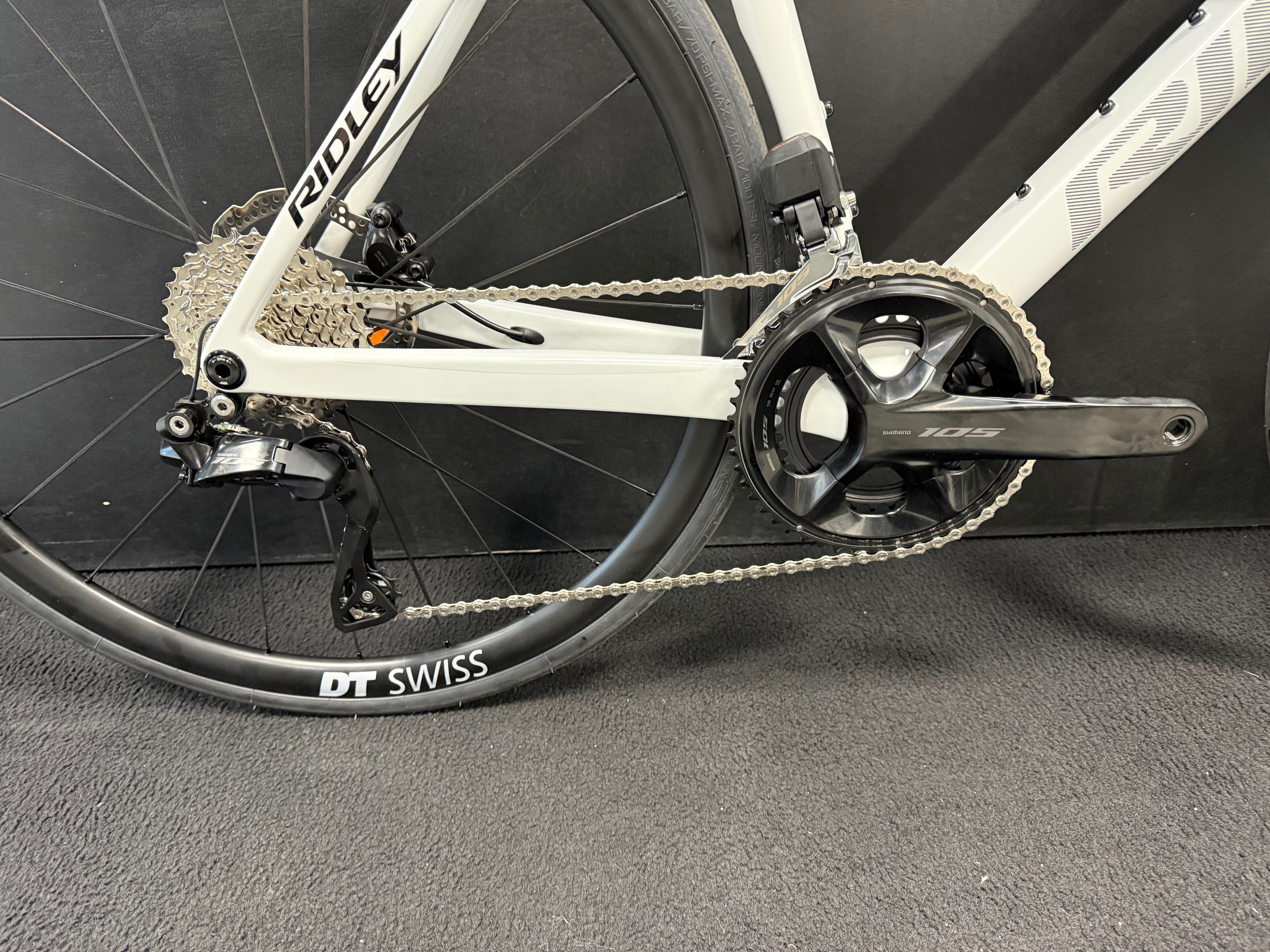 Ratas Ridley Falcn 105 DI2 (L), valge